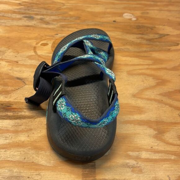 Chaco left sandal only - Picture 4 of 8